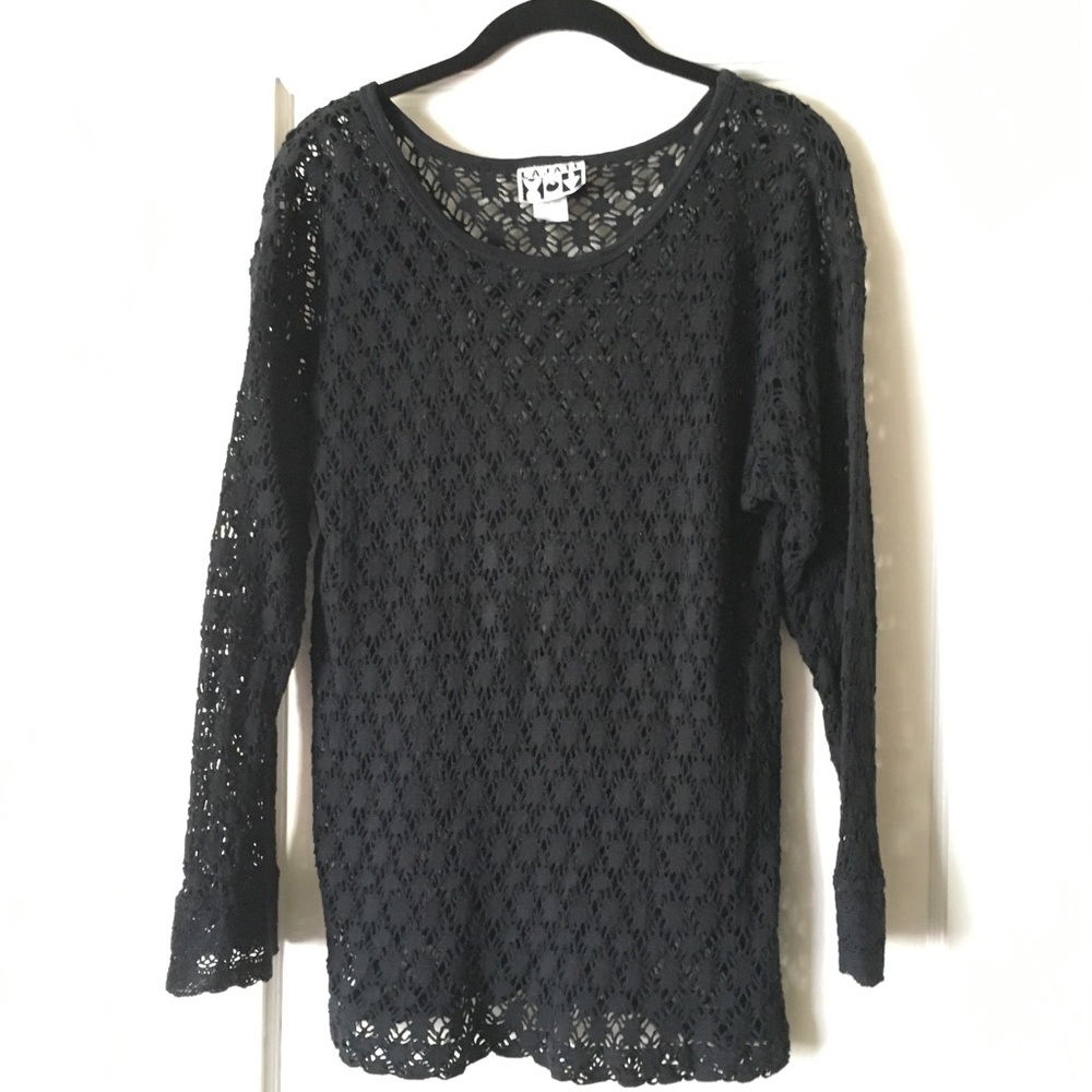 VINTAGE! 1990’s LAJATE Goth/Bohemian Black Top.